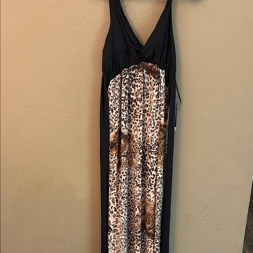 Elegant Black and Leopard Print Maxi Dress